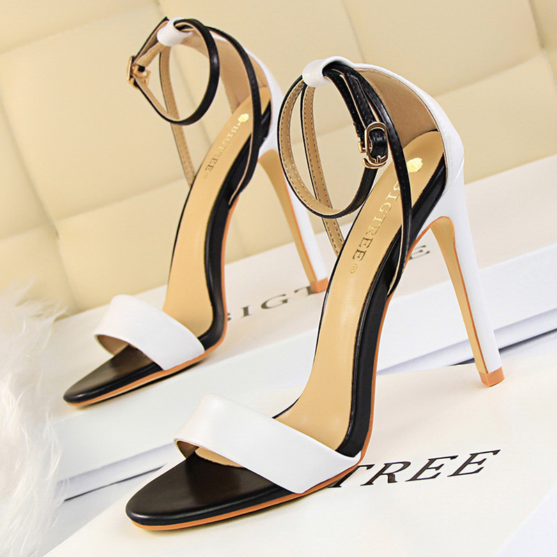 Women Black-White Concise Leat - Women'S Fashion Q recensione e prezzo