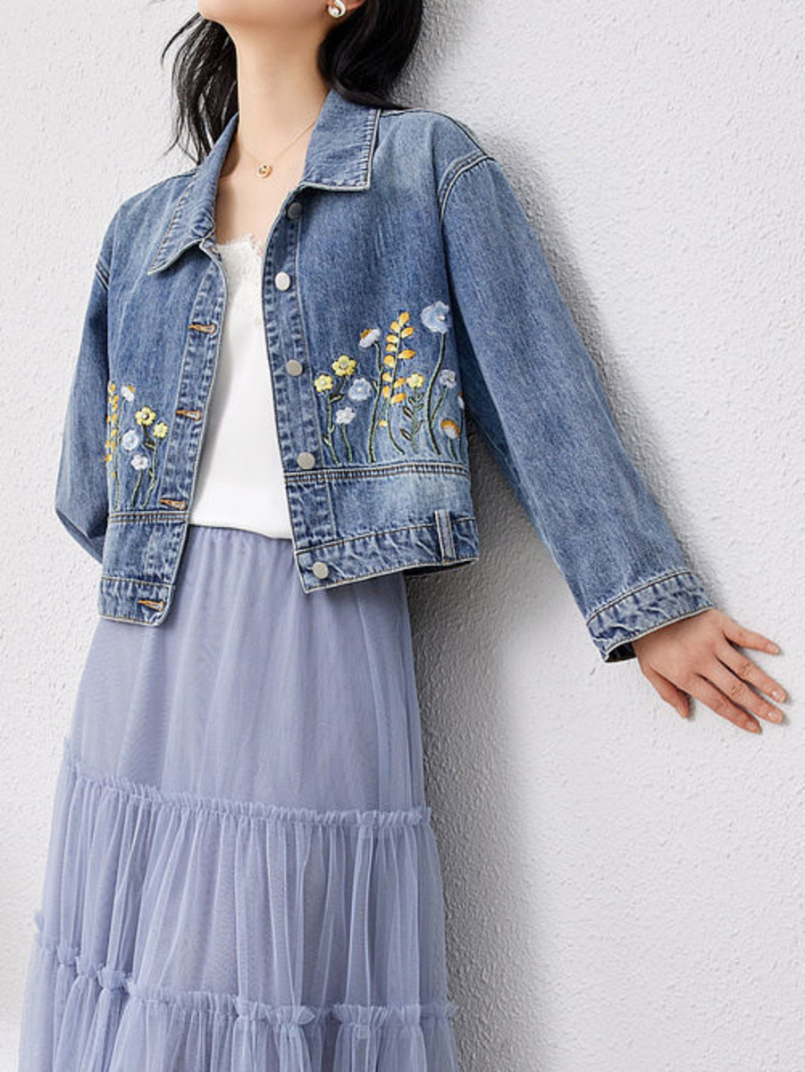 Floral Embroidered Denim Short - Women Fashion Jeans Top recensione e prezzo