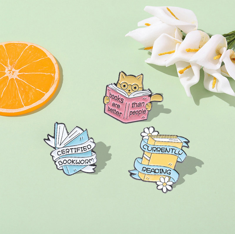 Book Enamel Pins Book Quote Ba - Women Fashion Quotes recensione e prezzo